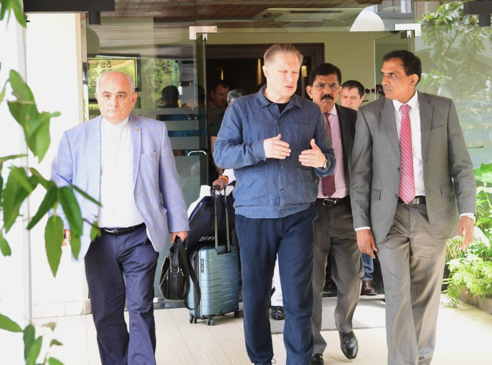රුසියානු සෞඛ්‍ය අමාත්‍යවරයා ඇතුළු නියෝජිත පිරිසක් තෙදින නිල සංචාරයක් සඳහා දිවයිනට 